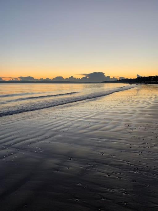 Bournemouth Nr Town Beach Train Coach Shops Lovely Entire Apartment Allows Quiet Good Dogs Eksteriør billede