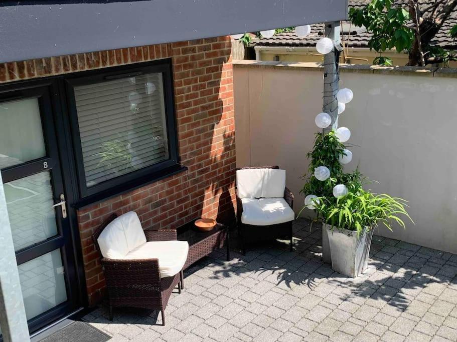 Bournemouth Nr Town Beach Train Coach Shops Lovely Entire Apartment Allows Quiet Good Dogs Eksteriør billede